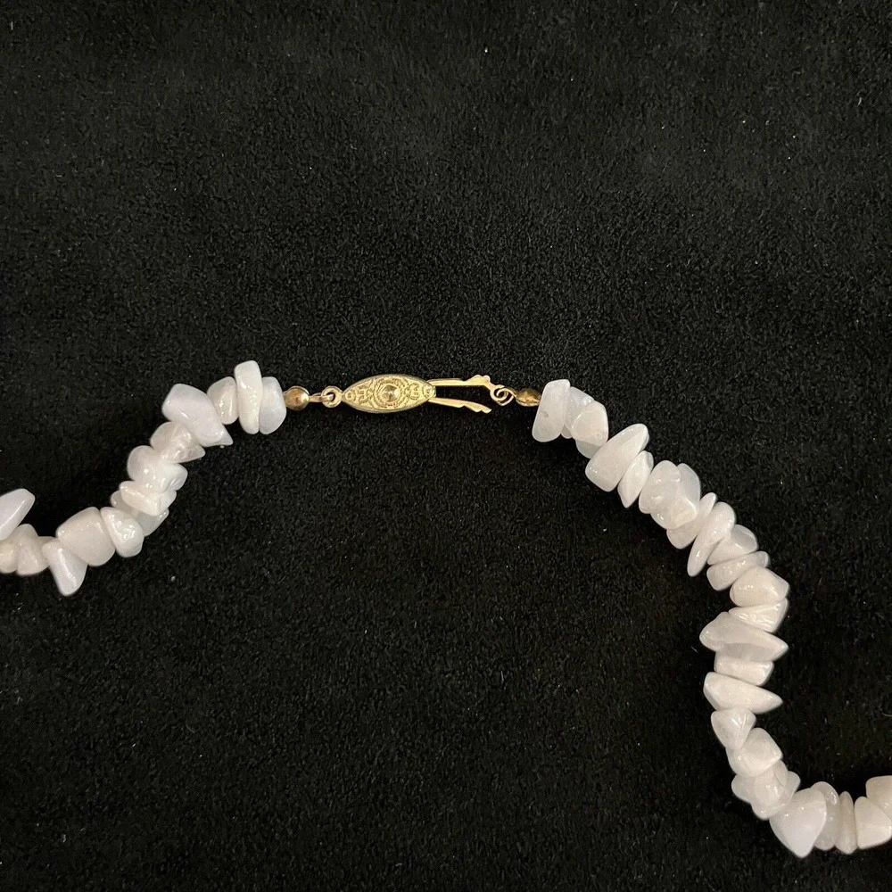 Polished Agate Necklace White 30